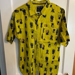 Kavu Men's Bright Yellow Pineapple Print Shirt